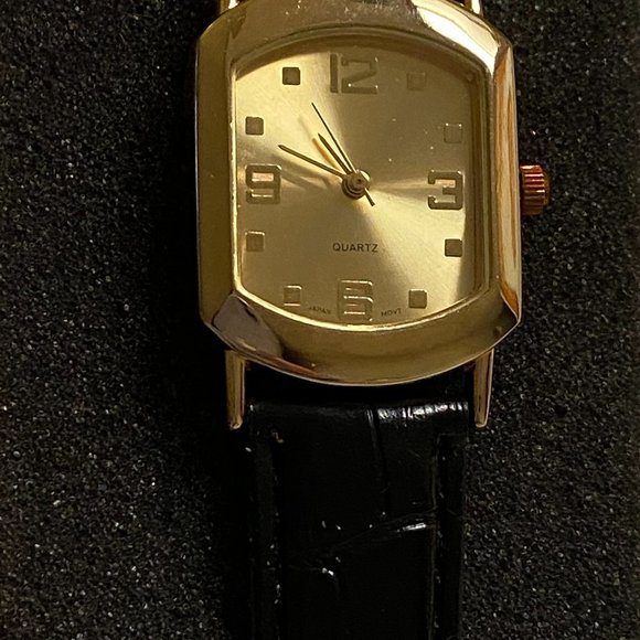 New Mens/Womens Analog Quartz Japan Movement Gold Tone Watch with New Battery - Picture 7 of 7